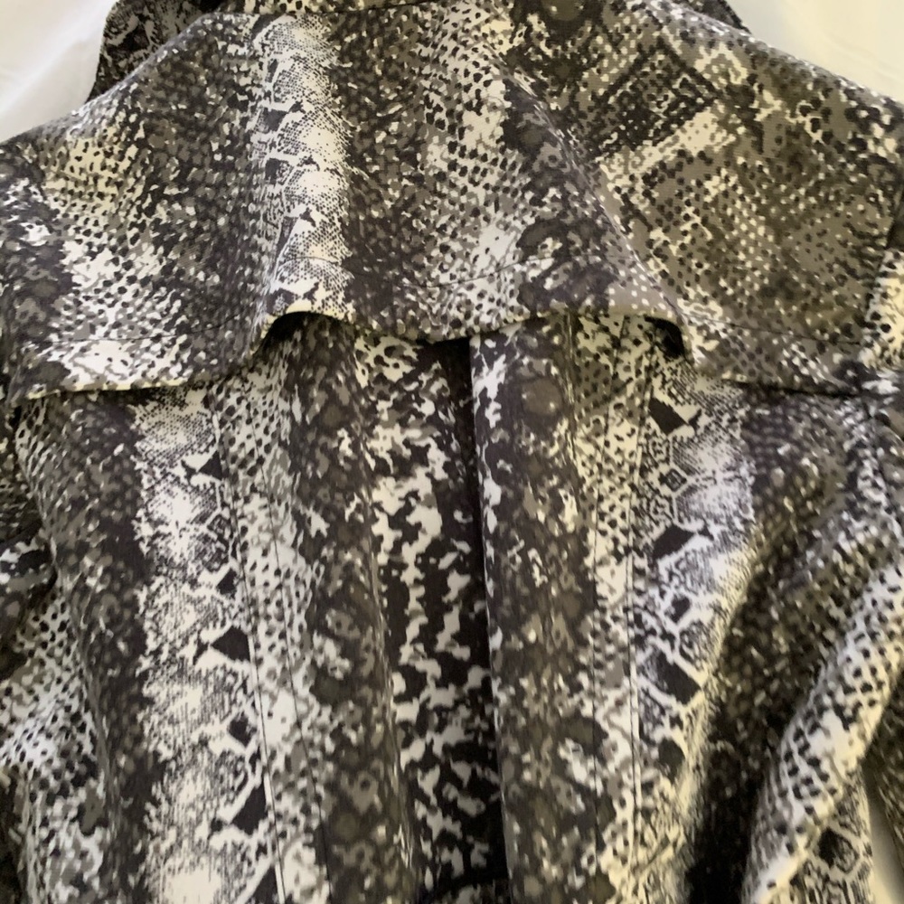 Jacket (Animal Print) - Picture 5 of 8